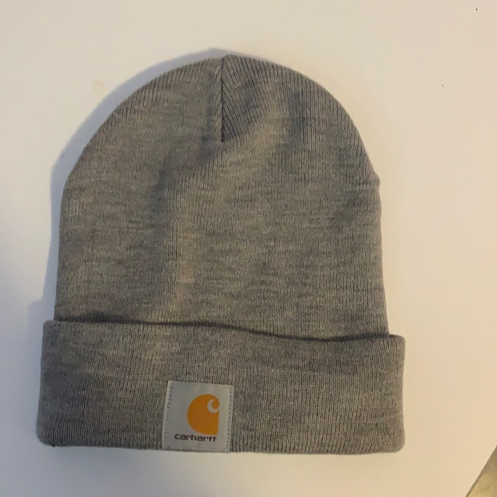 Carhartt beanie (like brandnew)
